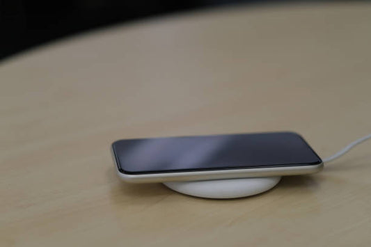 Chargeurs sans fil Qi2 bureau & chevet