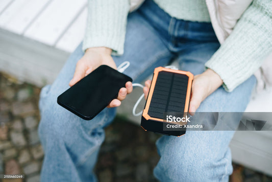 Batteries solaires 2025 : idéales pour voyages & camping ly-mobile-shop
