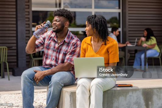 Powerbanks & festivals/événements (multi-smartphones, talkies, routeur, LED) : poches d’énergie & workflows — LymobileShop 2025