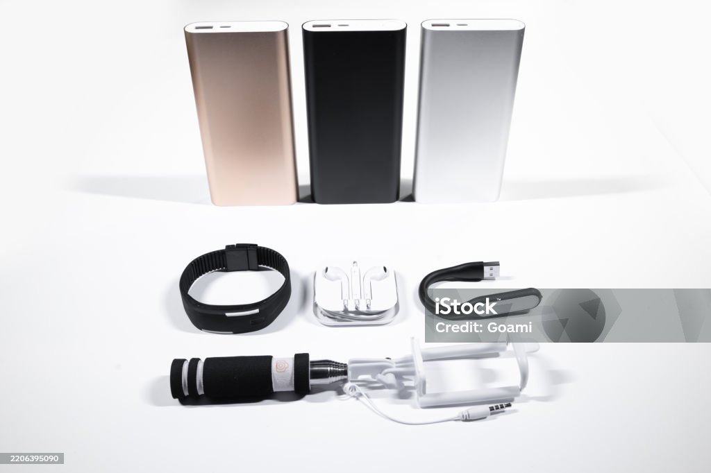 Powerbanks & Apple (iPhone USB-C, iPad, MacBook) : PD, PPS, EPR 140 W, MagSafe & Qi2 — LymobileShop 2025