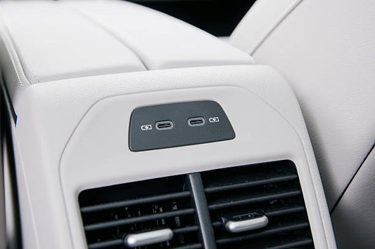Chargeur voiture USB-C PD 30–60 W : guide 2025 – LymobileShop