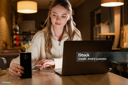 Powerbanks & ordinateurs portables USB-C : 65–140 W, PD 3.1/EPR, hubs & écrans — LymobileShop 2025