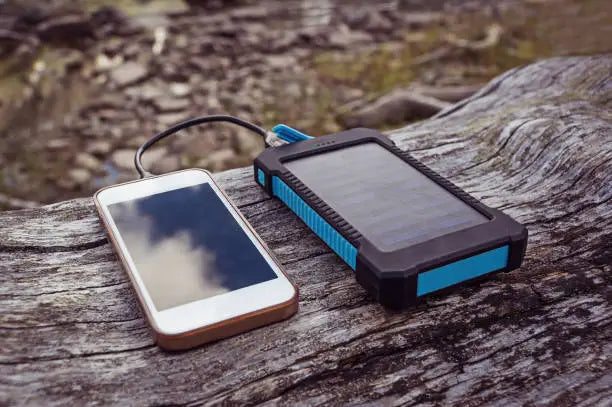 Batterie externe solaire 2025