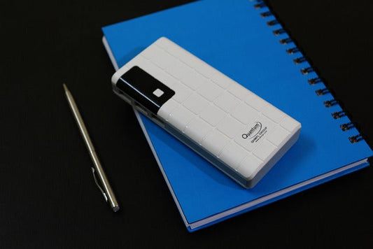 iPhone 17 & Qi2 : la meilleure powerbank pour la ville, la photo et le voyage