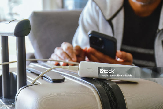Câbles USB-C : 60W, 100W, 140W, 240W, e-marker & EPR — comment choisir (et éviter les faux goulots) ? — Guide LymobileShop 2025