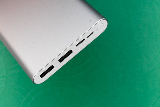 mAh vs Wh : comment calculer l’autonomie réelle d’une powerbank ? (Guide LymobileShop 2025)